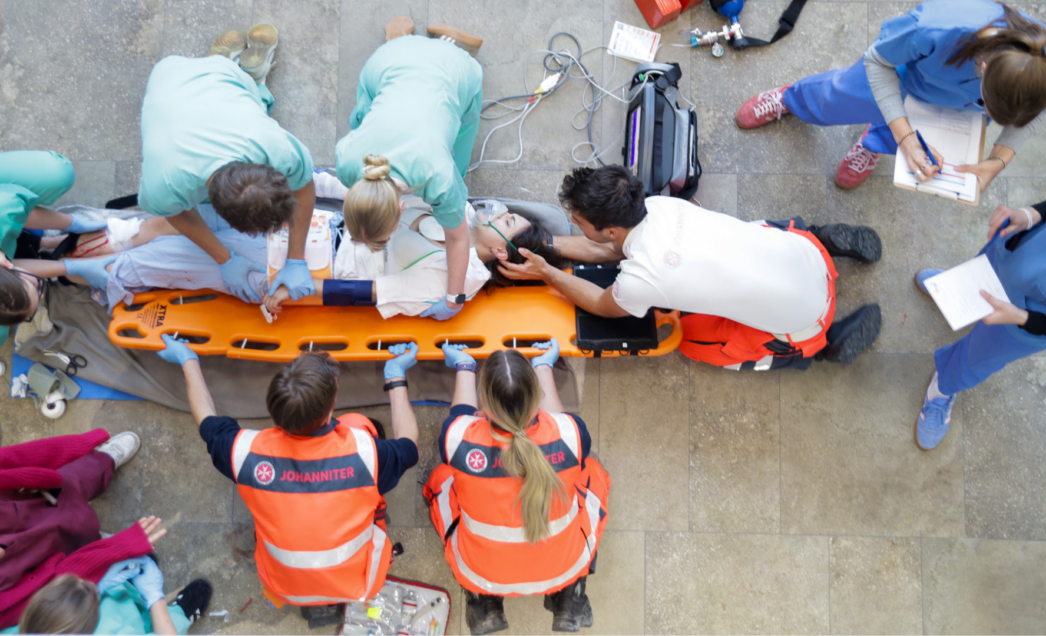 Skills Night an den tirol kliniken: Eine Nacht in der simulierten Notaufnahme